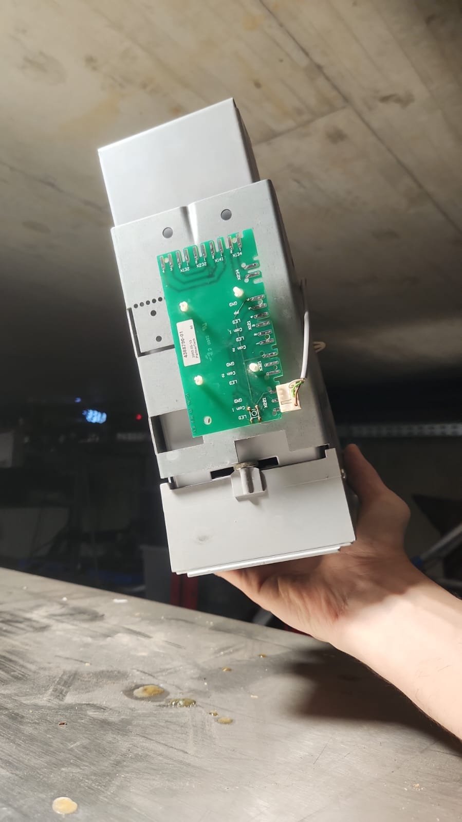 Electrolux Münzkassette komplett – KWM Münzprüfer MPK 807-1 mit Münzzähler-Platine 4388790-01